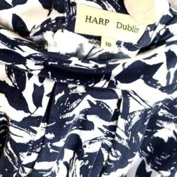 ON SALE TODAY HARP & DUBLIN  size 12/14 White & Navy blue Pleated Full Skirt - Picture 5 of 10
